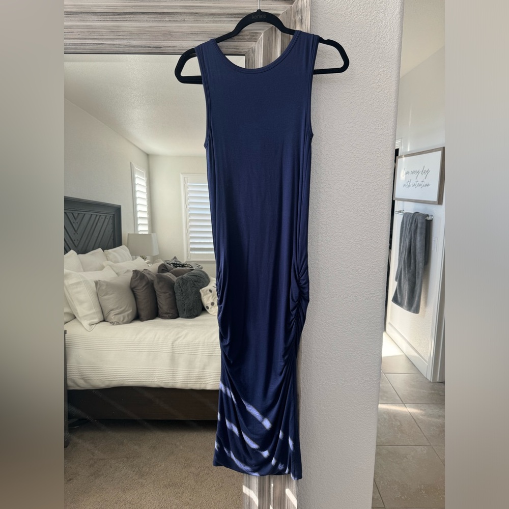 bishop + young, Navy blue, fitted around the butt, above the knee dress, small